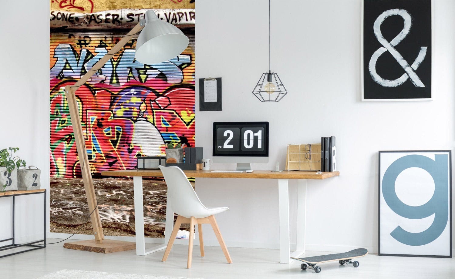 Flizelīna fototapetes - Iela ar grafiti (daudzkrāsainas) 150 x 250 cm D-ART