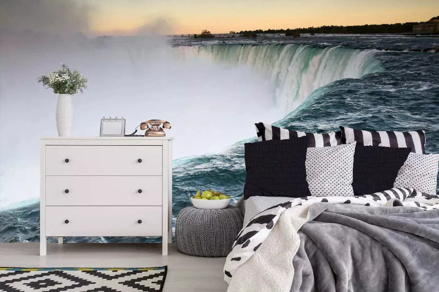 Fototapetes ar ūdenskritumu - Horseshoe ūdenskritums, Velsa, (375x250 cm) D-ART