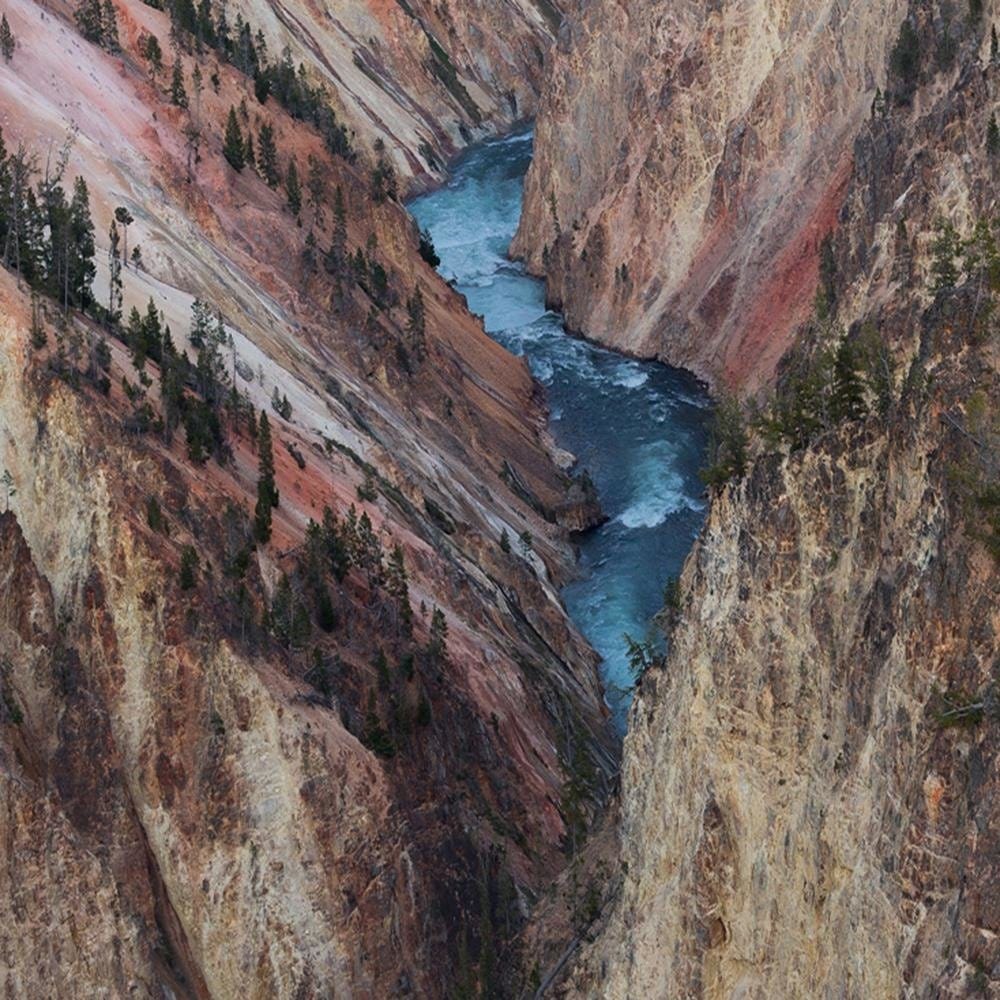 Glezna baltā rāmī - Wild River Among The Rocks Home Trends DECO