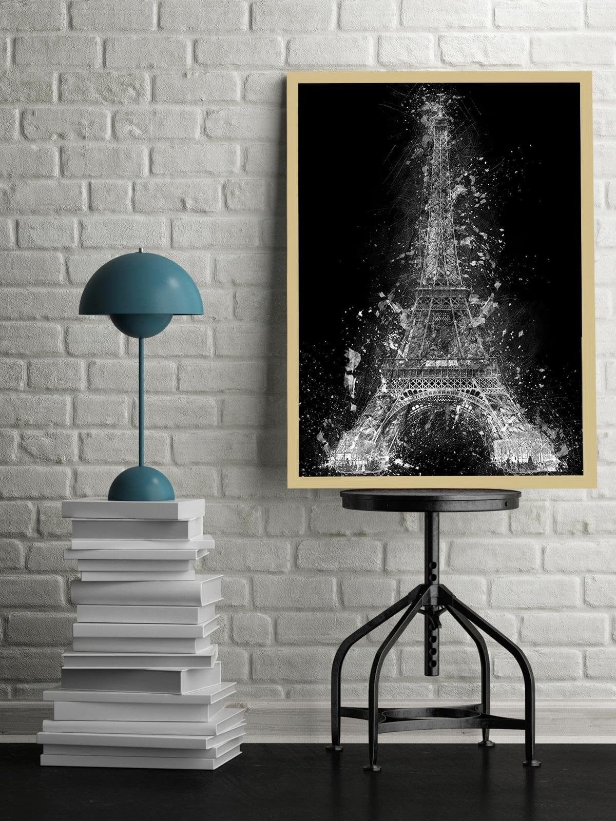 Glezna bēšā rāmī - Eiffel Tower At Night Home Trends DECO