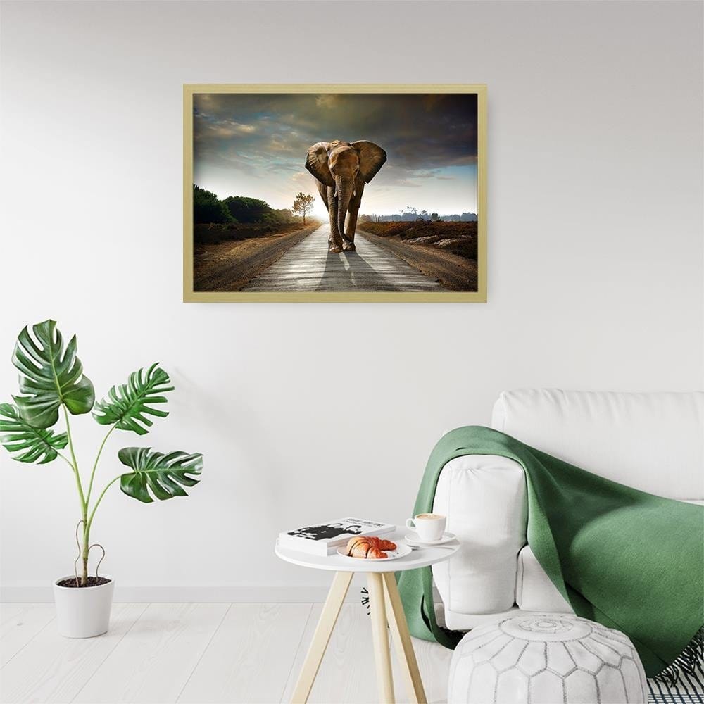 Glezna bēšā rāmī - Elephant On The Road Home Trends DECO