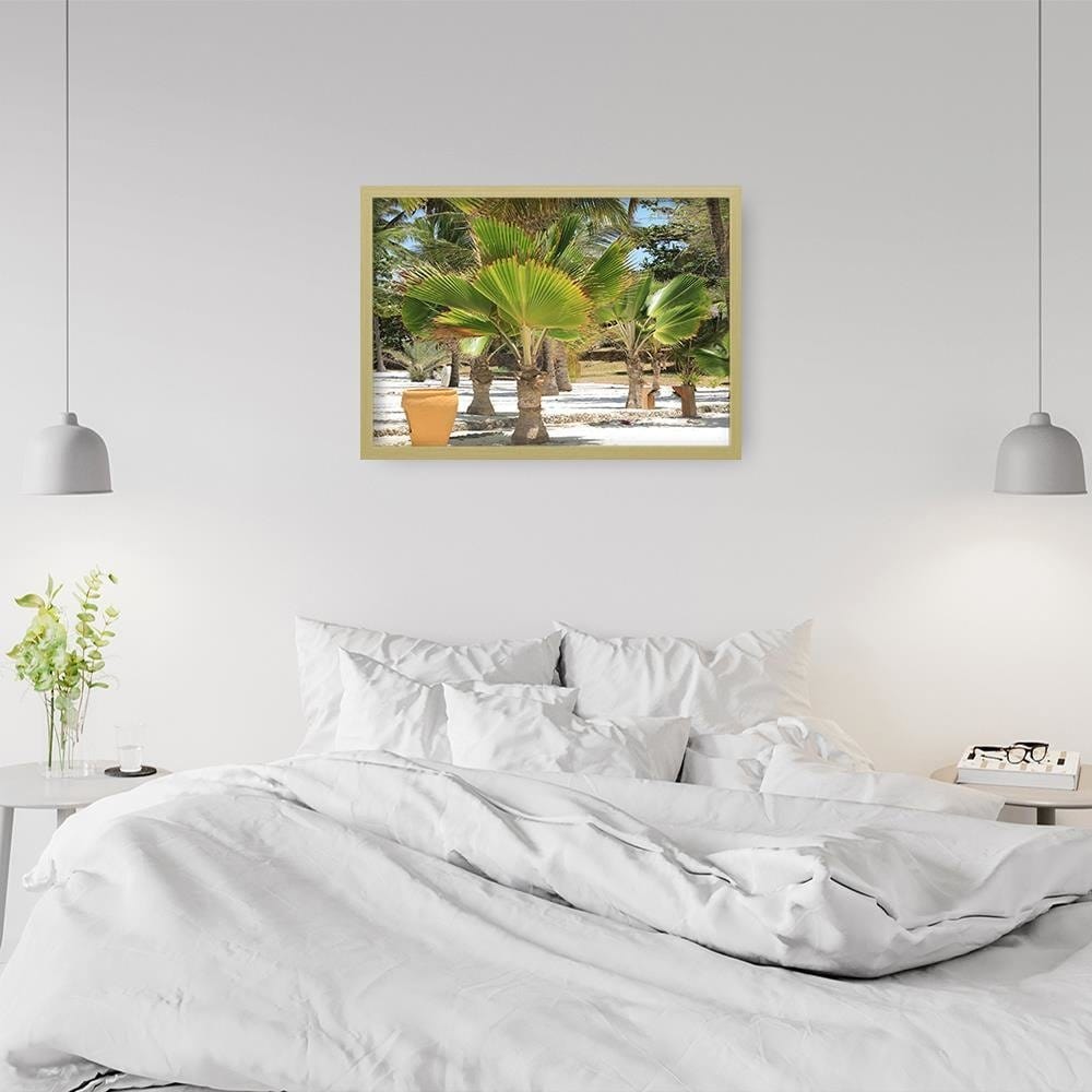 Glezna bēšā rāmī - Exotic Beach Home Trends DECO