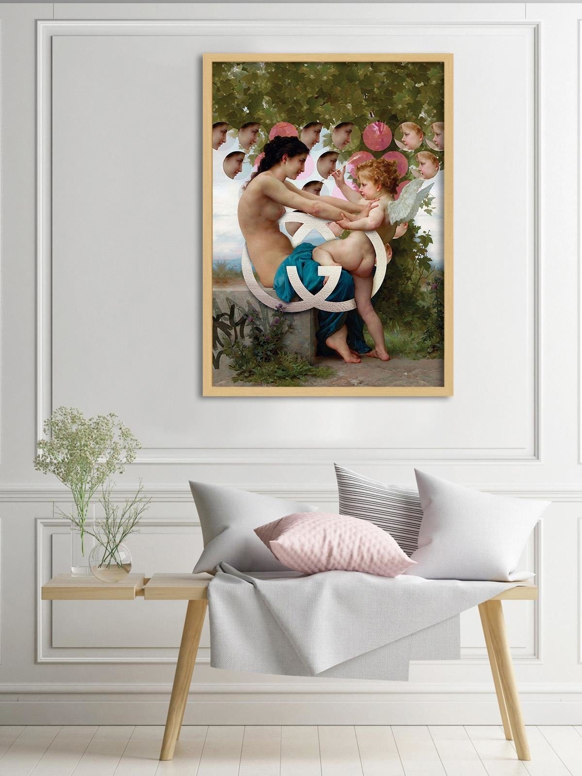 Glezna bēšā rāmī - Girl And Cupid Home Trends DECO