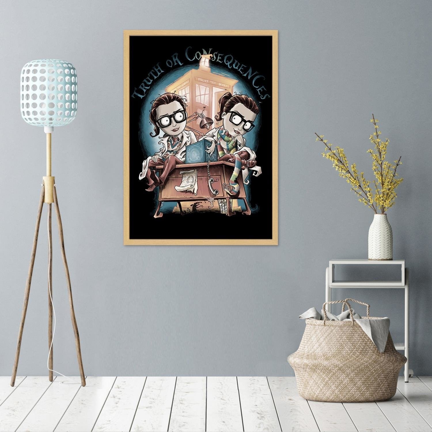 Glezna bēšā rāmī - Girls Wearing Glasses Home Trends DECO