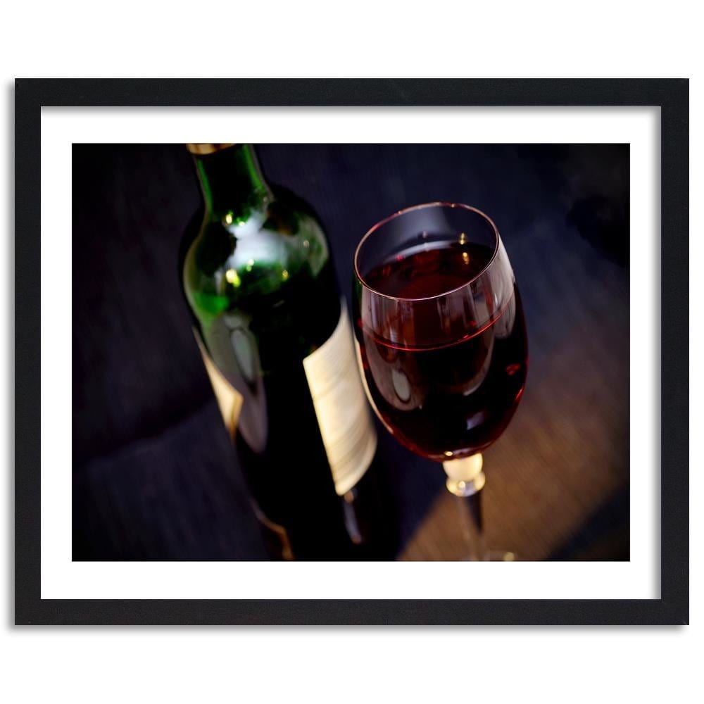 Glezna melnā rāmī - A Bottle Of Wine And A Glass Home Trends