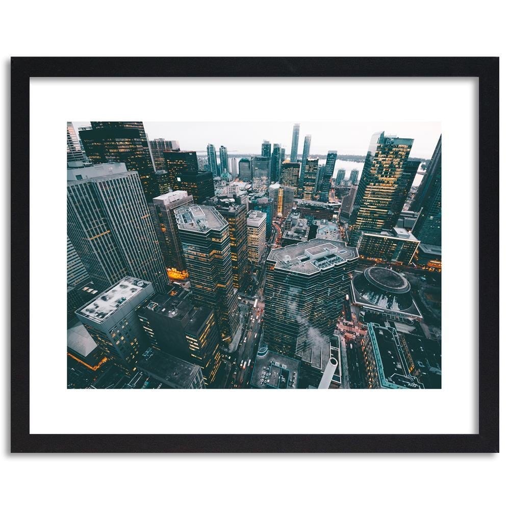 Glezna melnā rāmī - A Modern City With A Bird Home Trends