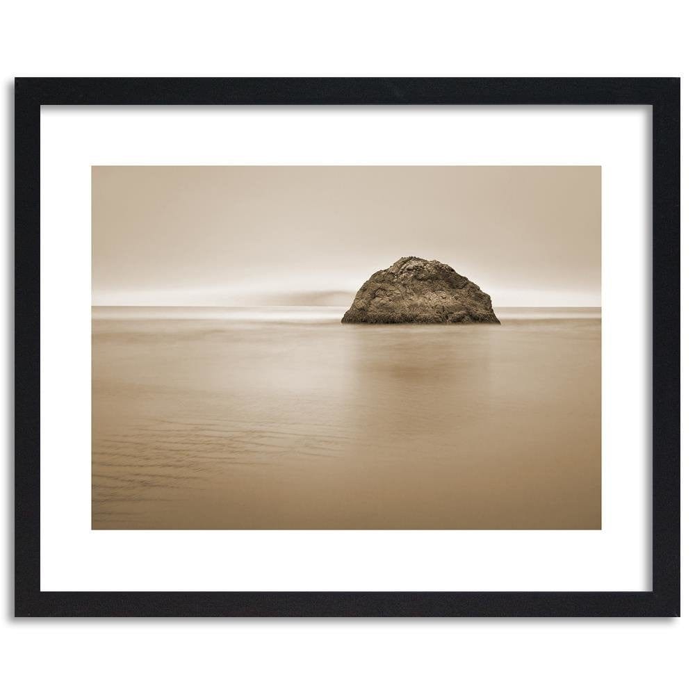 Glezna melnā rāmī - A Rock In The Sea At Dusk 1 Home Trends