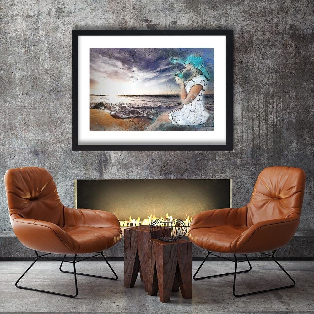 Glezna melnā rāmī - A Woman In A Hat By The Sea Home Trends
