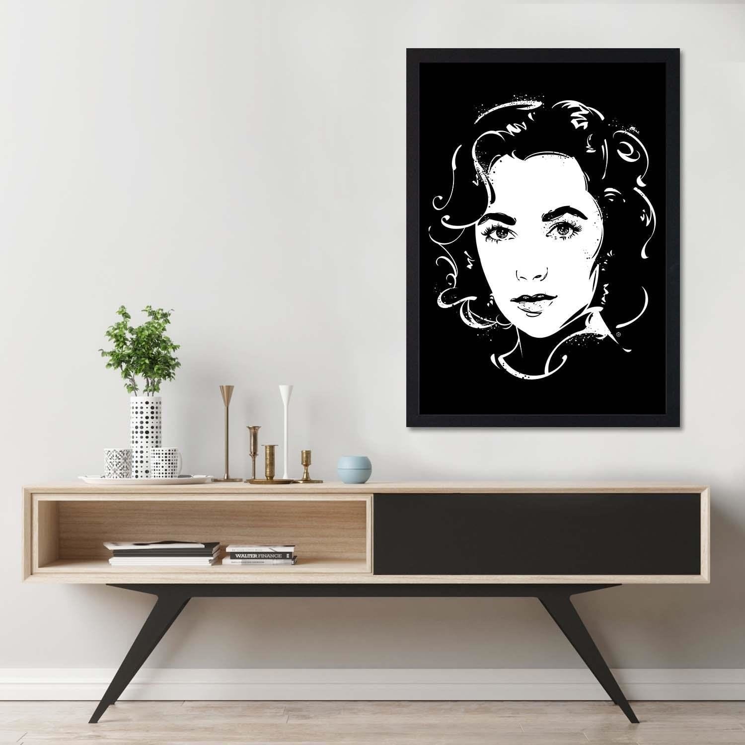Glezna melnā rāmī - Actress Image Black And White Home Trends