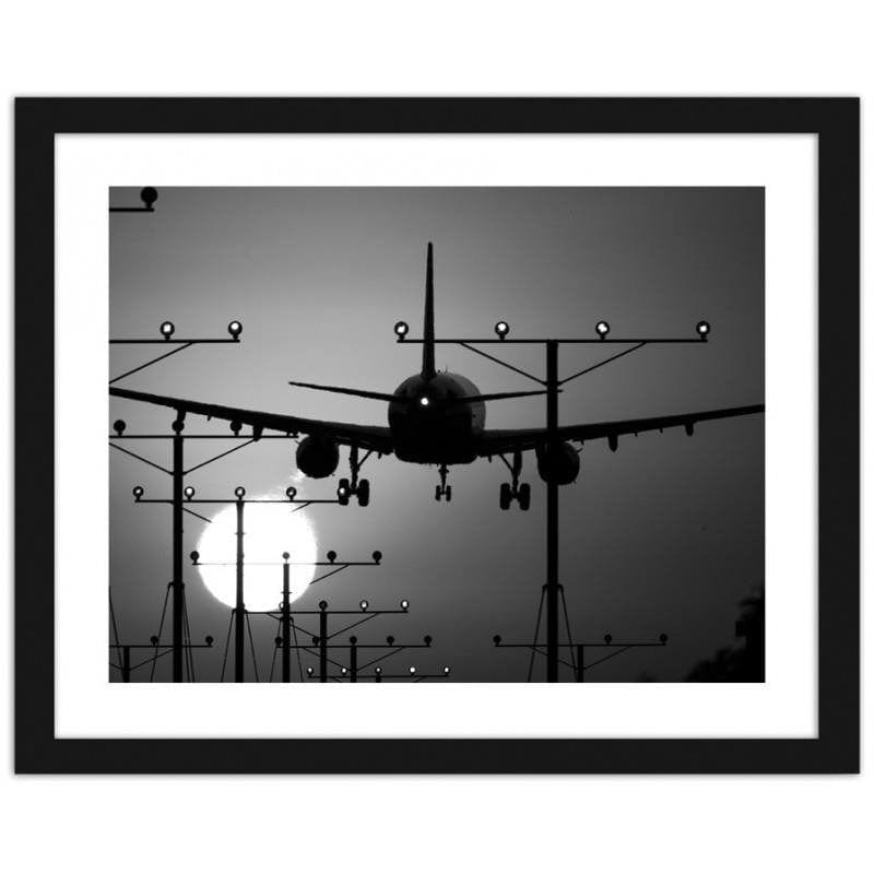 Glezna melnā rāmī - Aircraft landing Home Trends