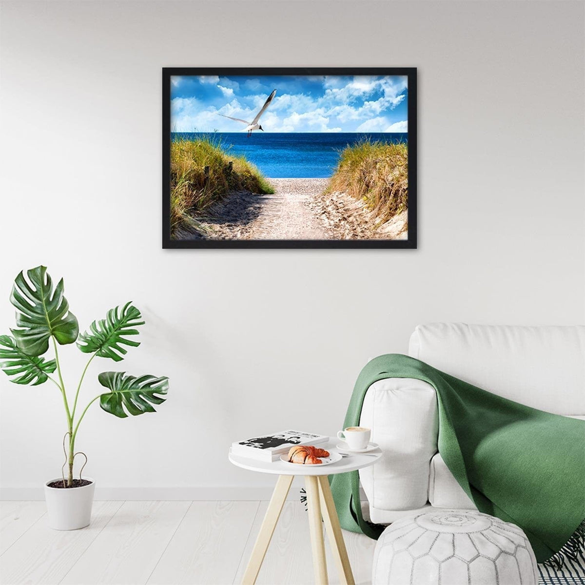 Glezna melnā rāmī - Bird Above The Beach Home Trends