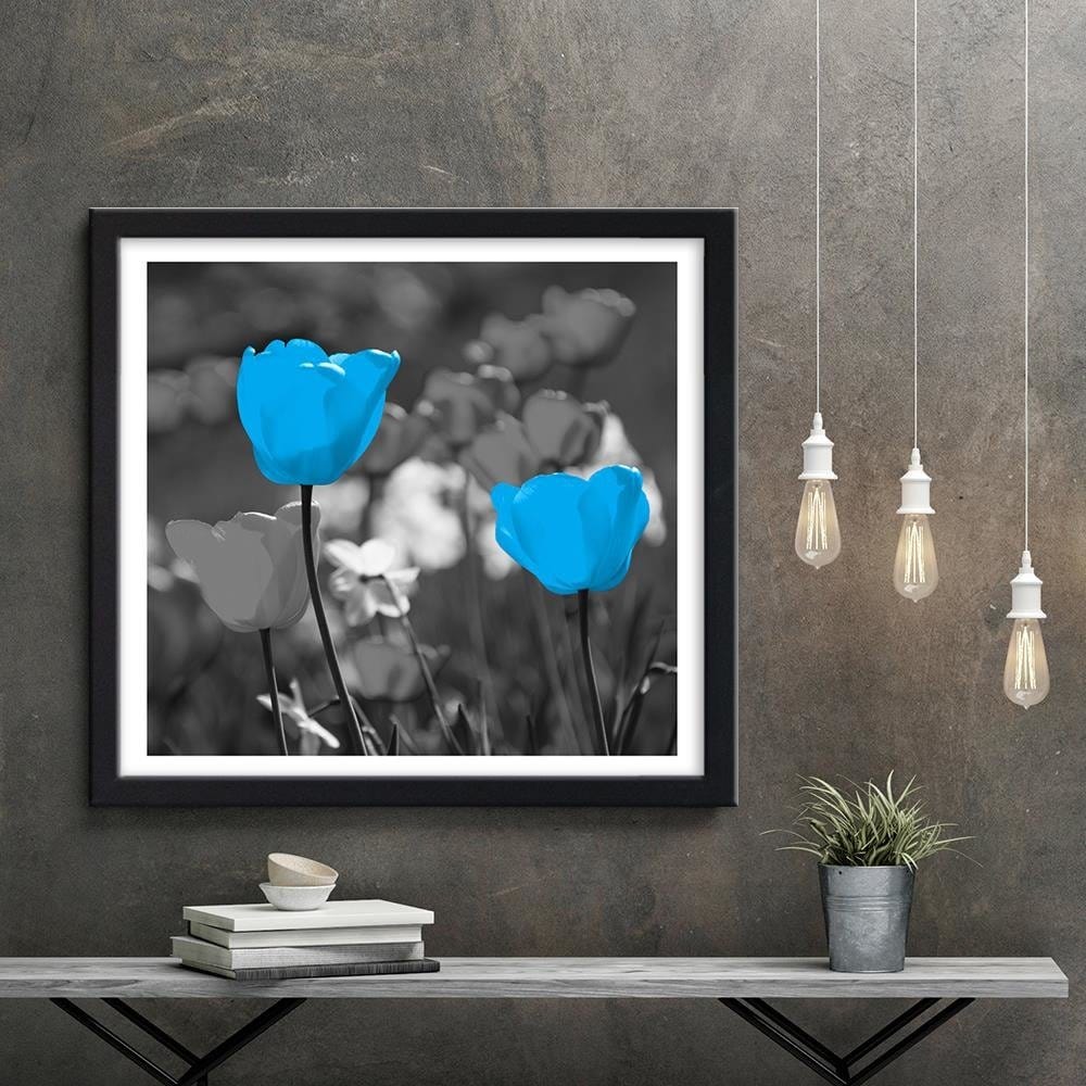 Glezna melnā rāmī - Blue Tulips On A Meadow Home Trends