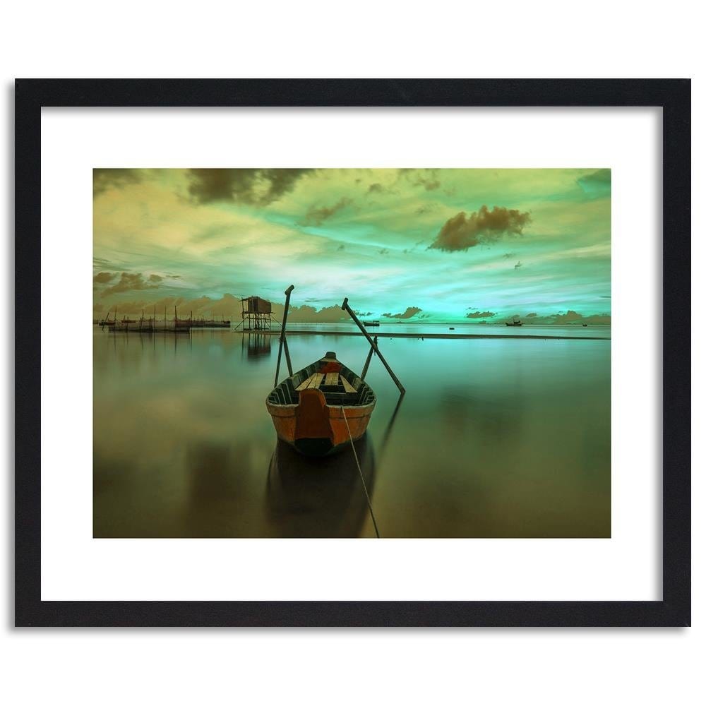 Glezna melnā rāmī - Boat On Calm Lake Home Trends