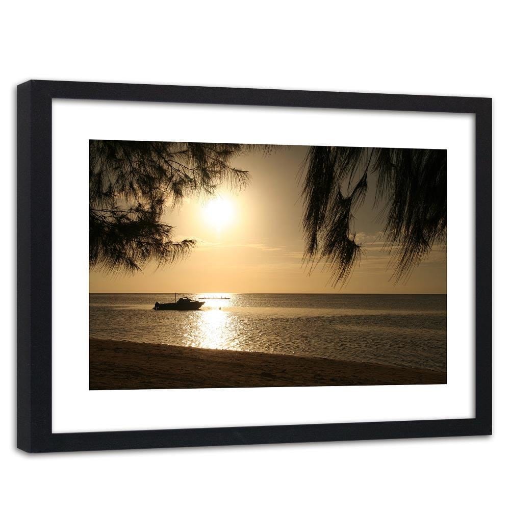 Glezna melnā rāmī - Boat On The Sea Shore Home Trends