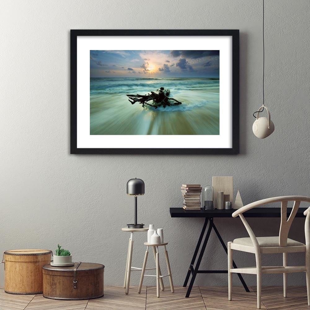 Glezna melnā rāmī - Branch On The Seashore 4 Home Trends