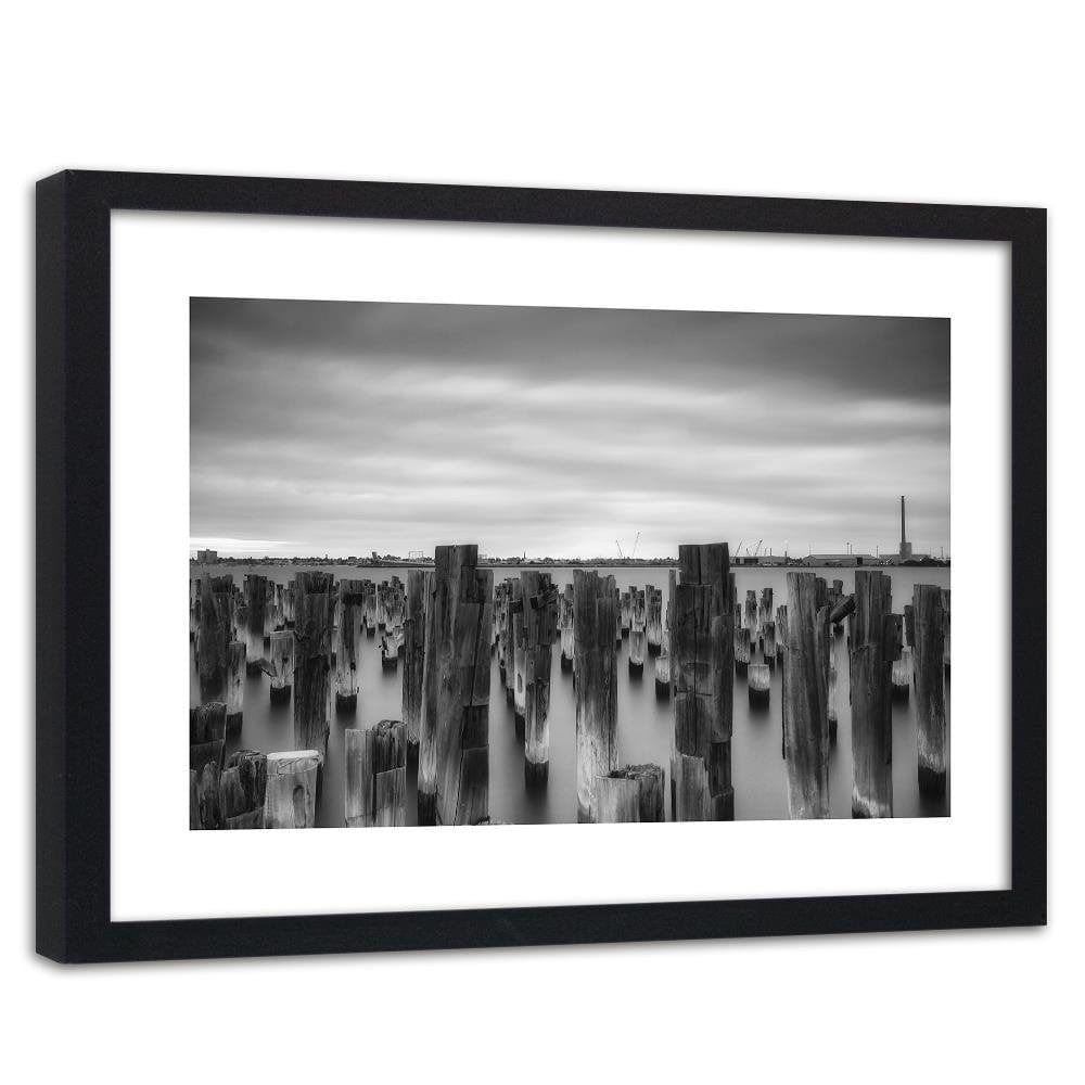 Glezna melnā rāmī - Breakwater At The Port 2 Home Trends