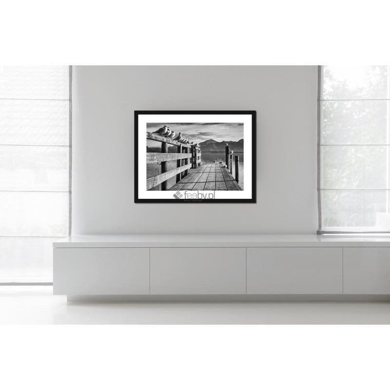 Glezna melnā rāmī - Bridge 2 Home Trends