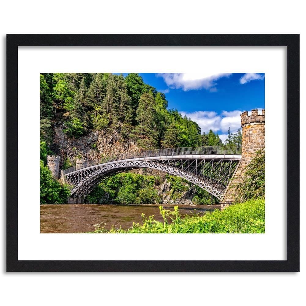 Glezna melnā rāmī - Bridge Over The River Home Trends