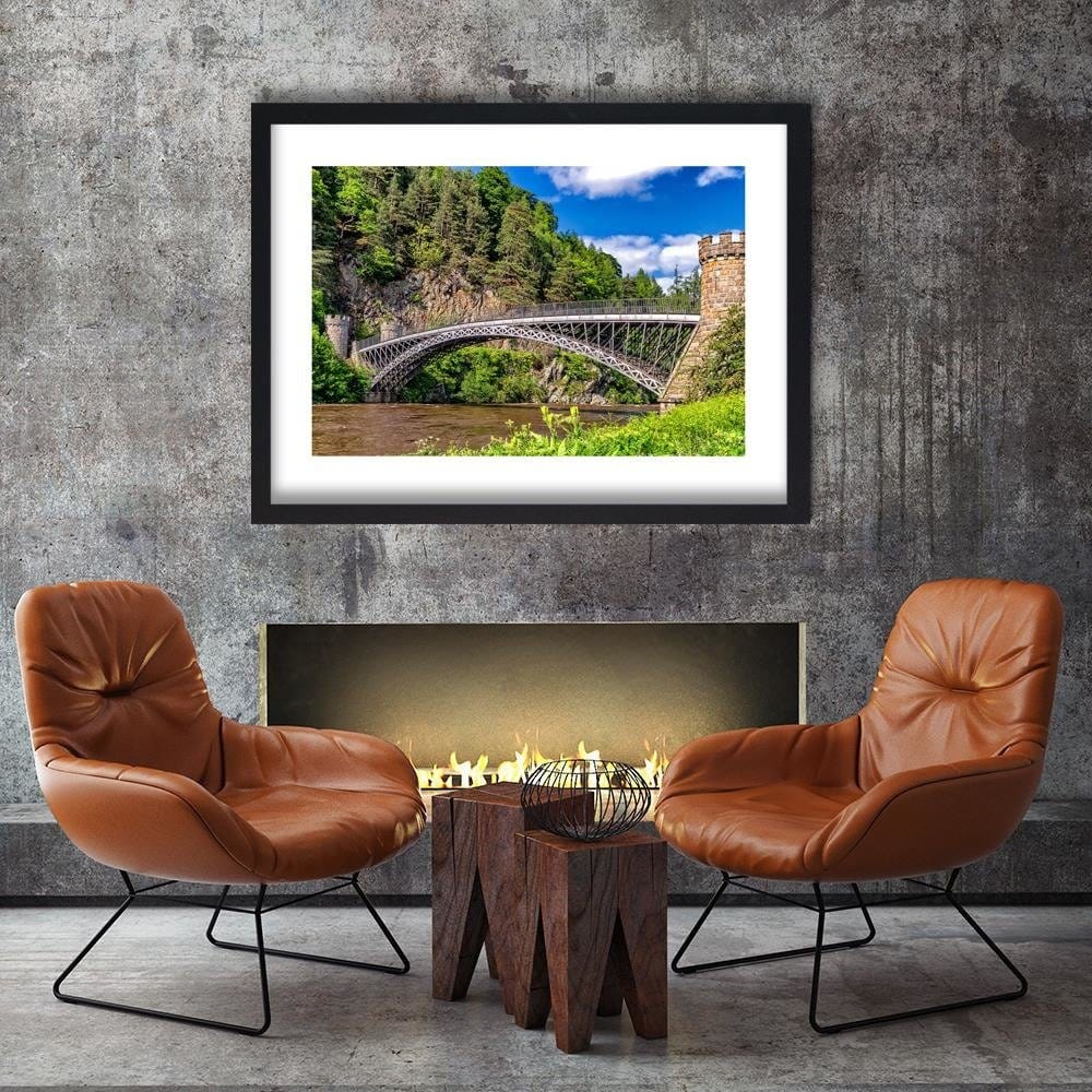 Glezna melnā rāmī - Bridge Over The River Home Trends