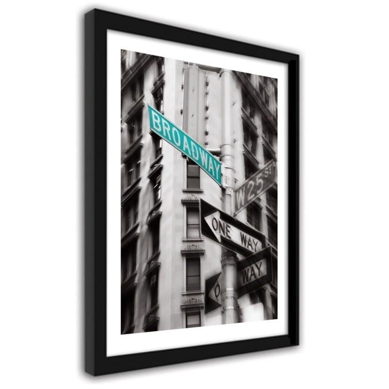 Glezna melnā rāmī - Broadway Home Trends
