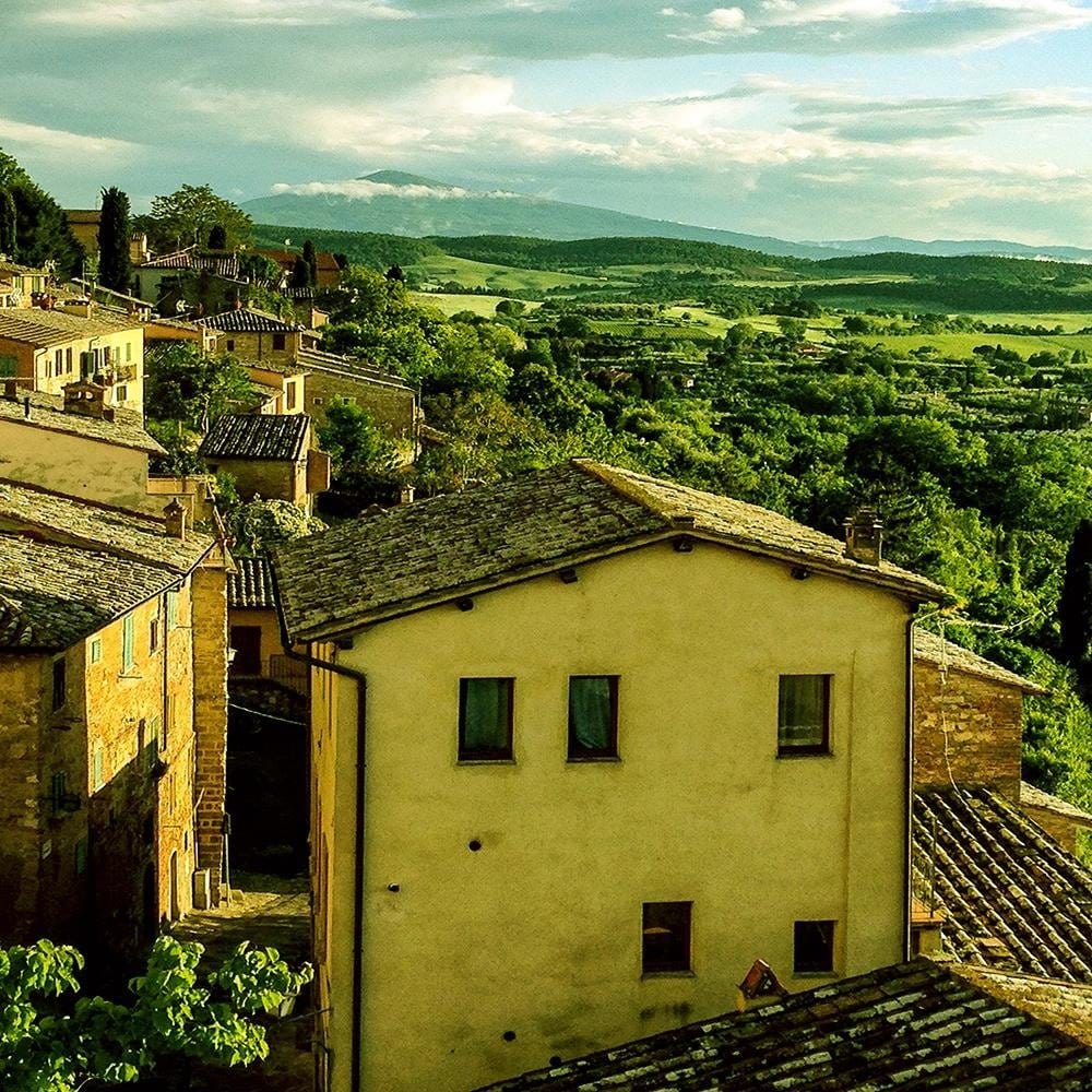 Glezna melnā rāmī - Buildings In Tuscany 3 Home Trends
