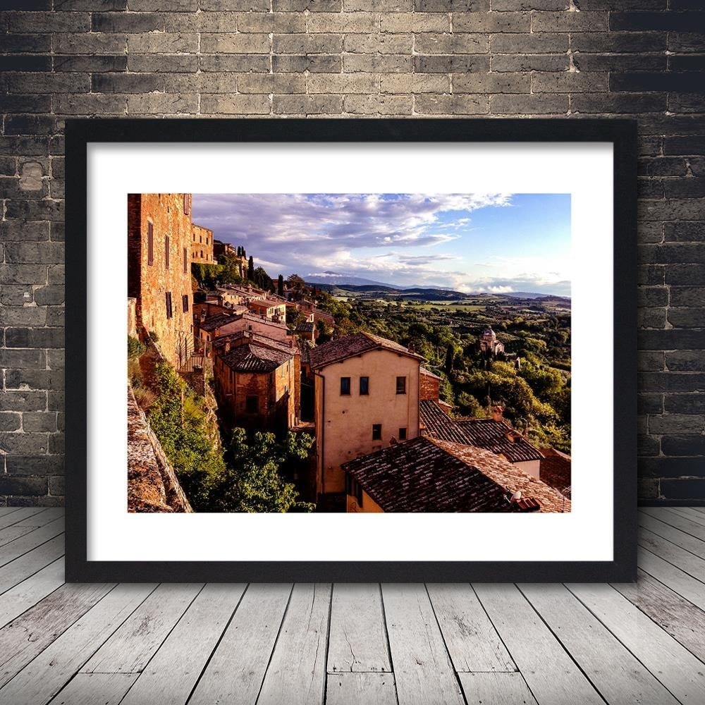 Glezna melnā rāmī - Buildings In Tuscany Home Trends