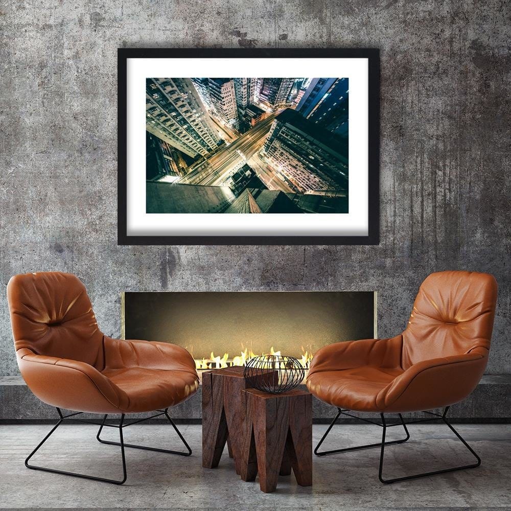 Glezna melnā rāmī - Busy Street In The Center Home Trends