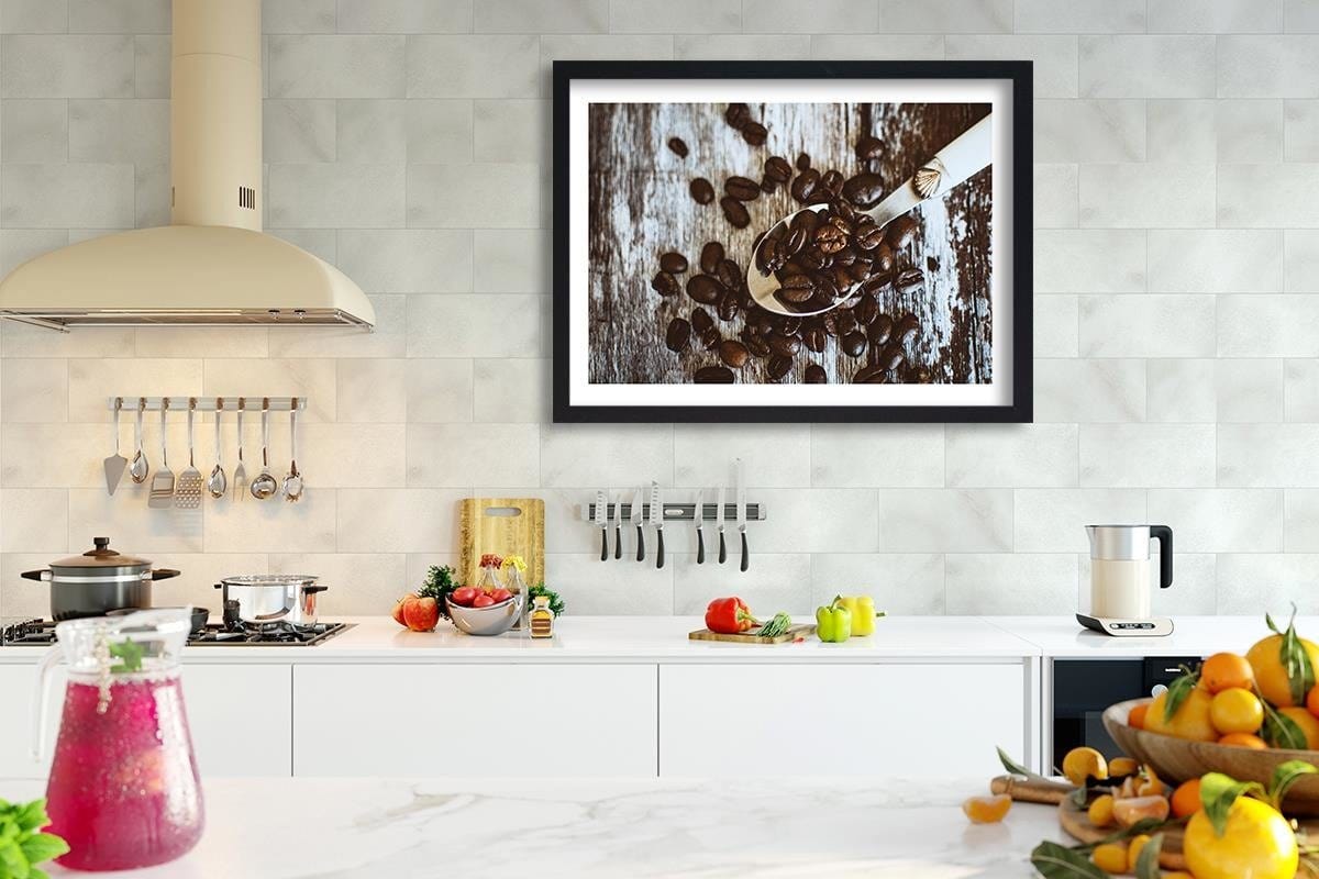 Glezna melnā rāmī - Coffee Beans On A Spoon Home Trends