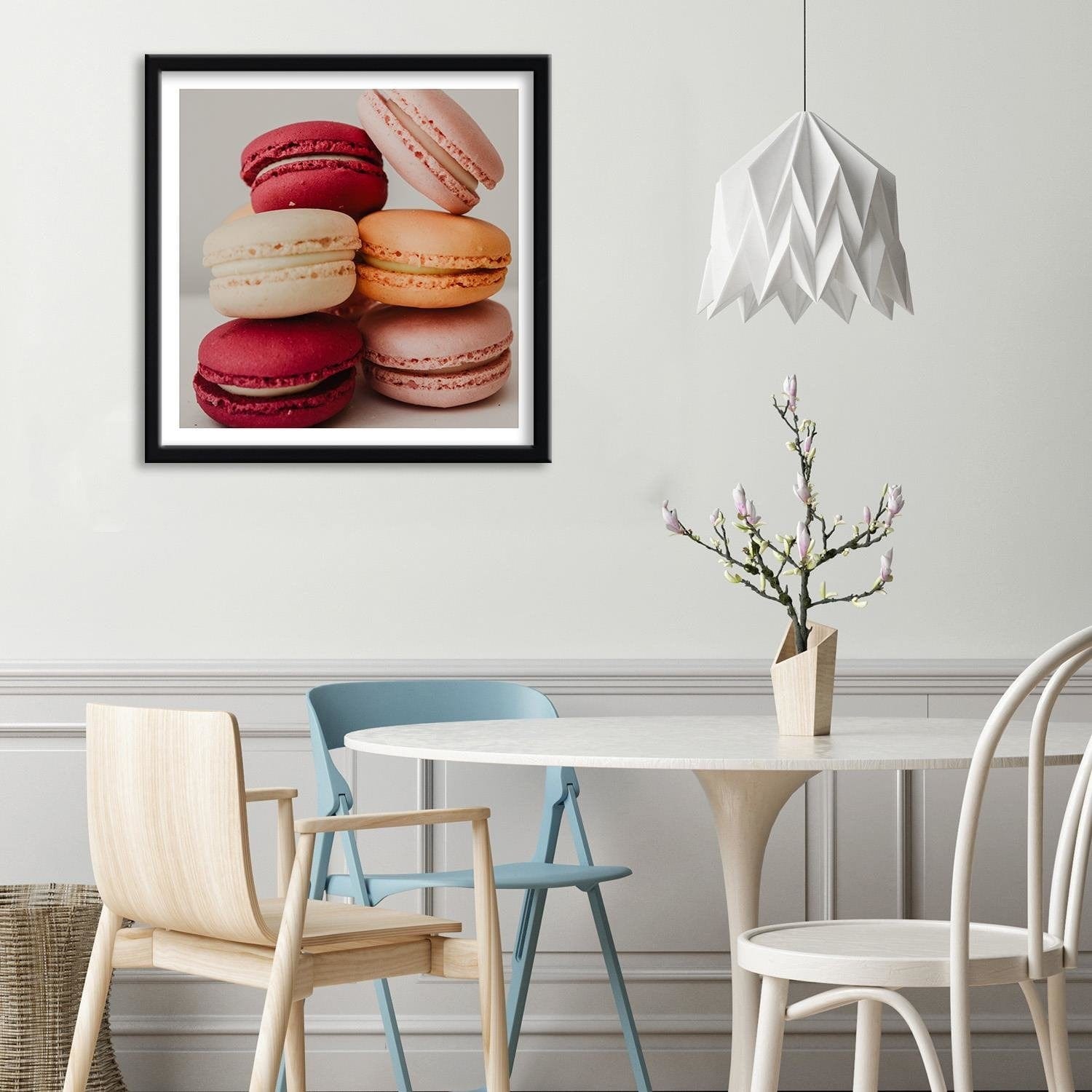 Glezna melnā rāmī - Colored Macaroons Home Trends