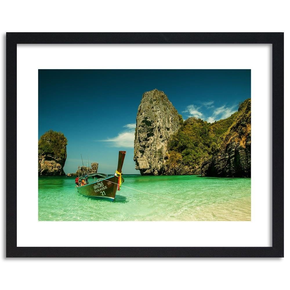 Glezna melnā rāmī - Colorful Boat On The Sea Shore 3 Home Trends