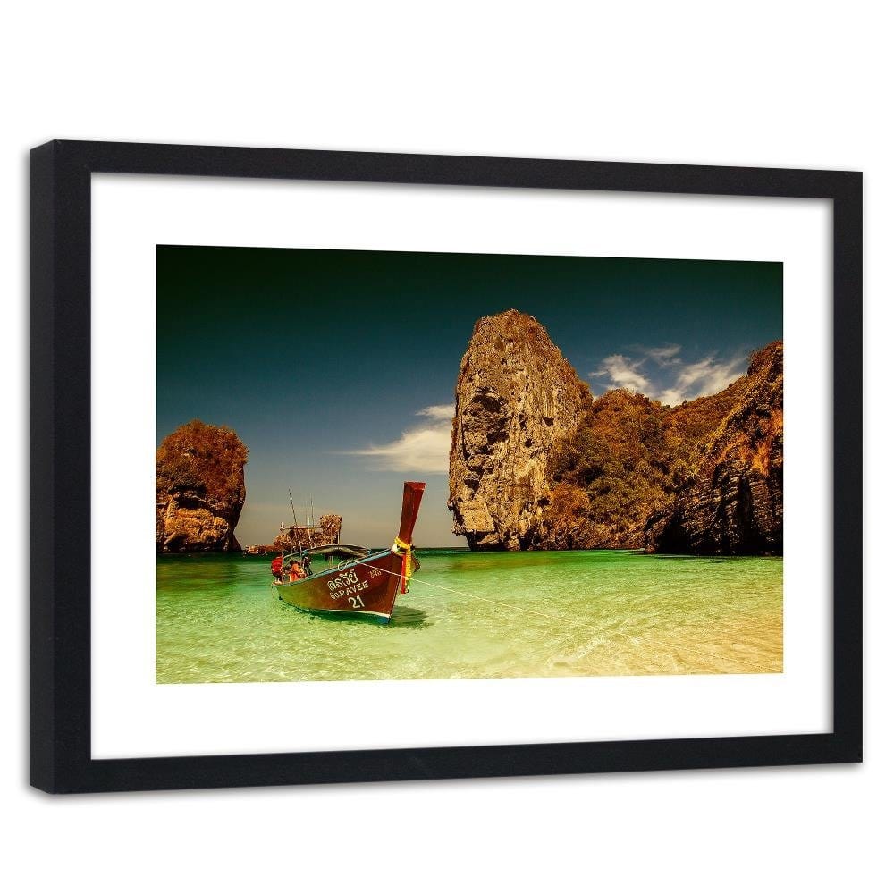 Glezna melnā rāmī - Colorful Boat On The Sea Shore Home Trends