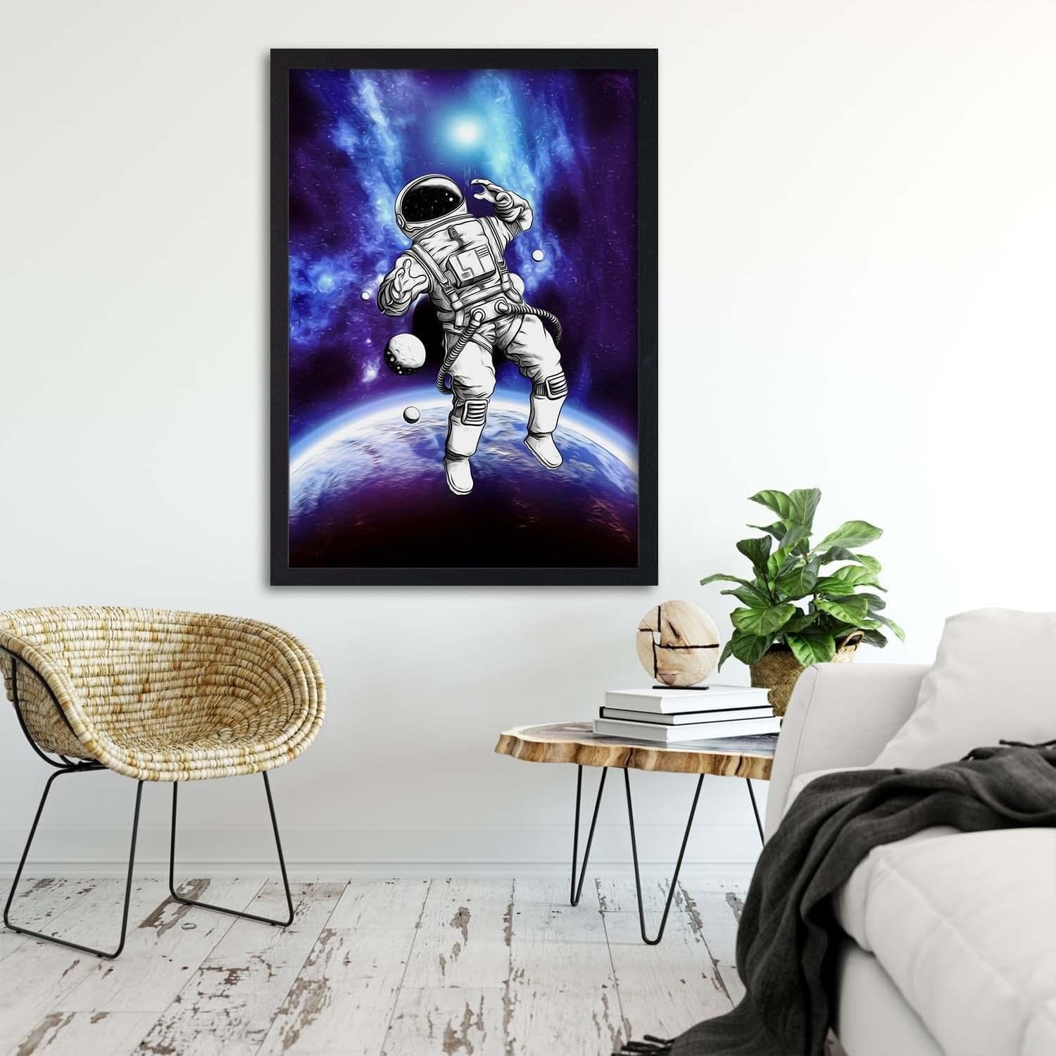 Glezna melnā rāmī - Cosmonaut In The Space Home Trends