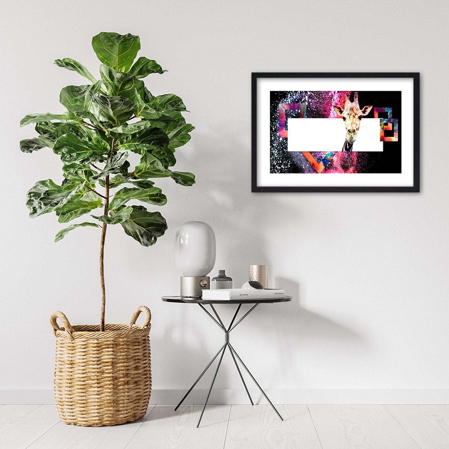 Glezna melnā rāmī - Curious Giraffe Home Trends