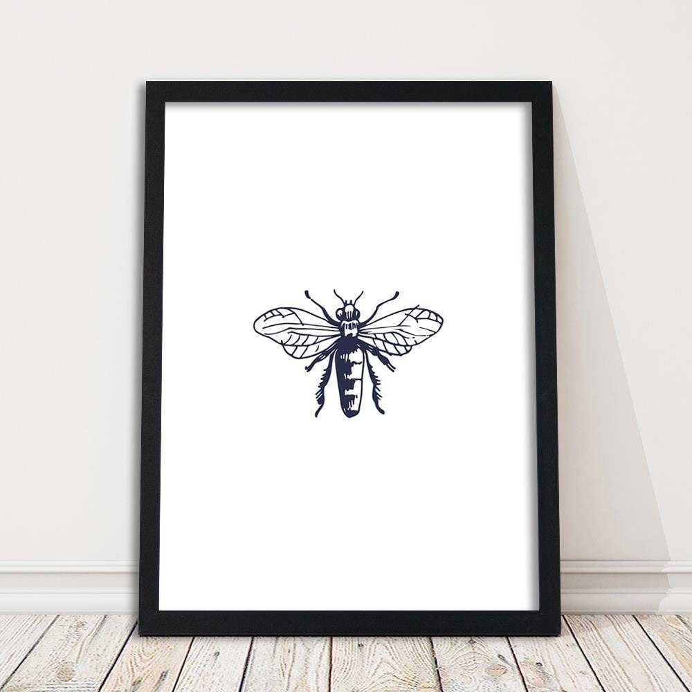 Glezna melnā rāmī - Drawn Wasp Home Trends