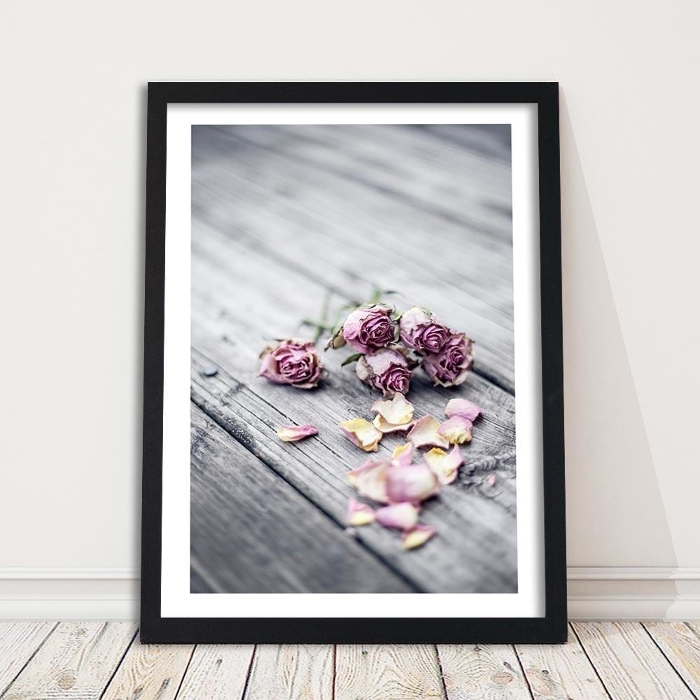 Glezna melnā rāmī - Dried Roses  Home Trends