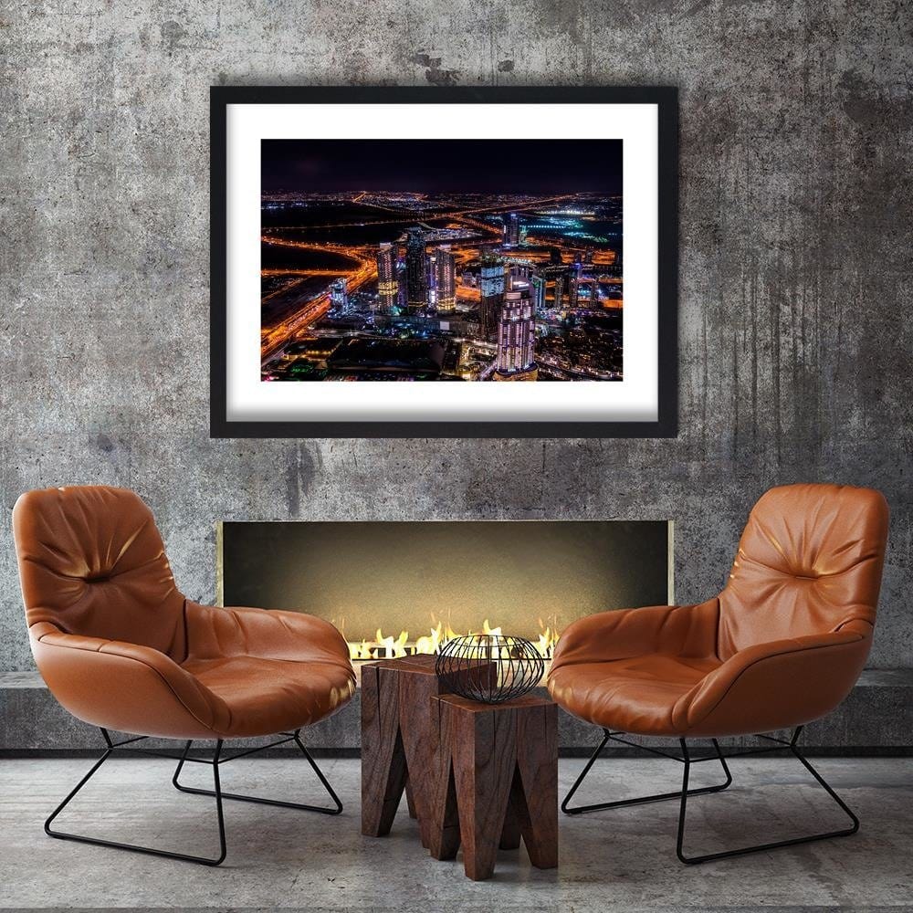Glezna melnā rāmī - Dubai At Night Home Trends