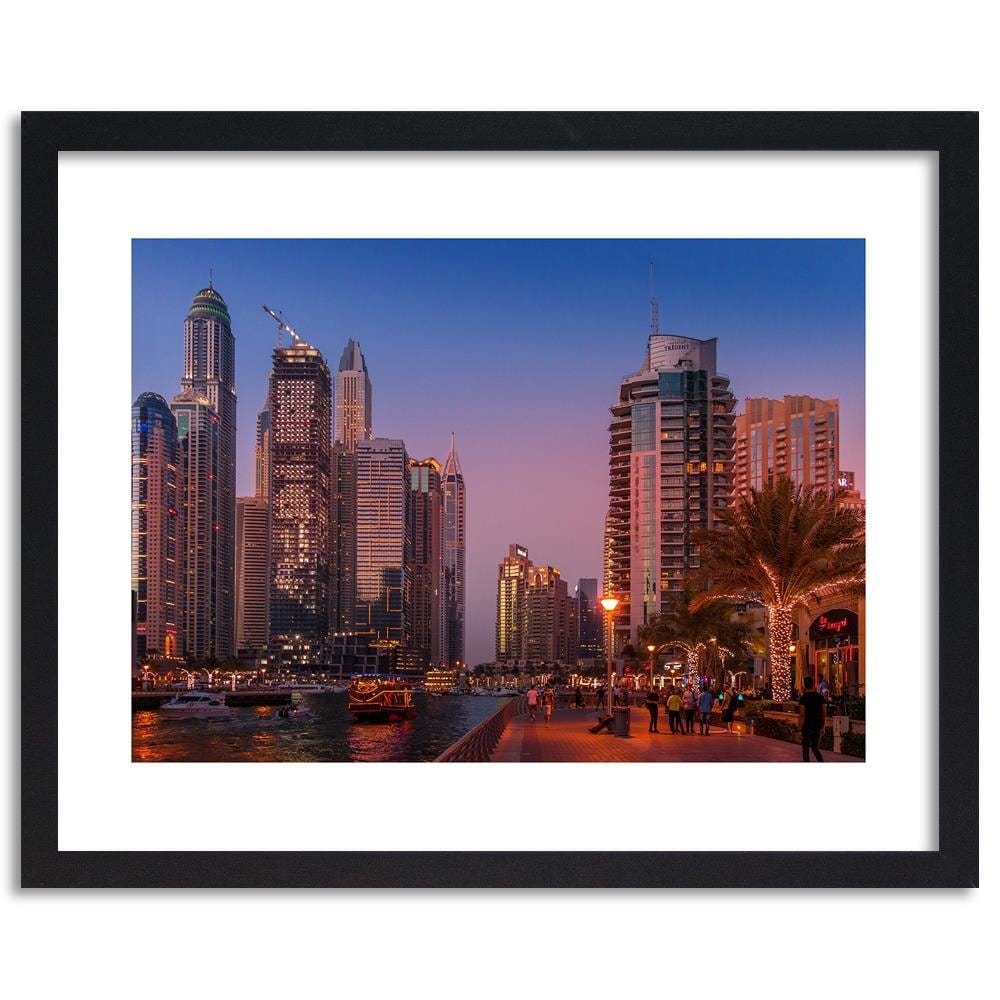 Glezna melnā rāmī - Dubai Evening Home Trends