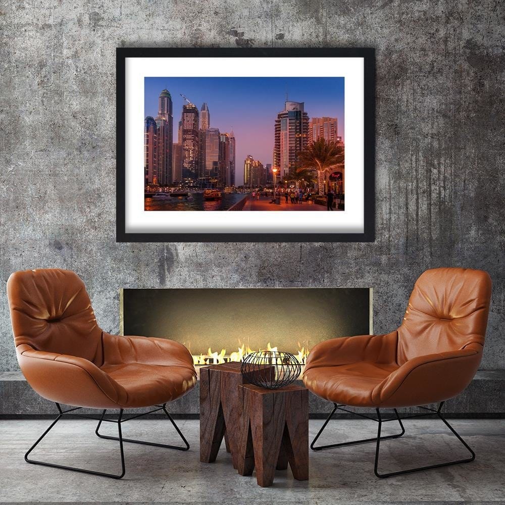Glezna melnā rāmī - Dubai Evening Home Trends