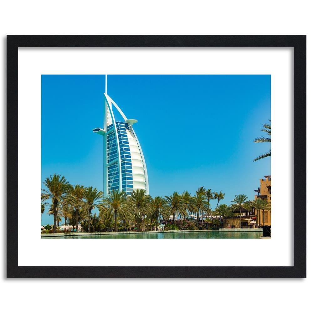 Glezna melnā rāmī - Dubai Modern Hotel Home Trends
