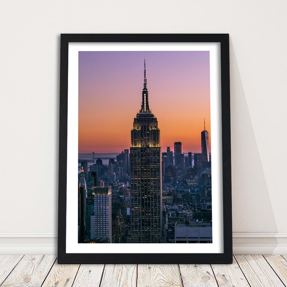 Glezna melnā rāmī - Empire State Building Home Trends