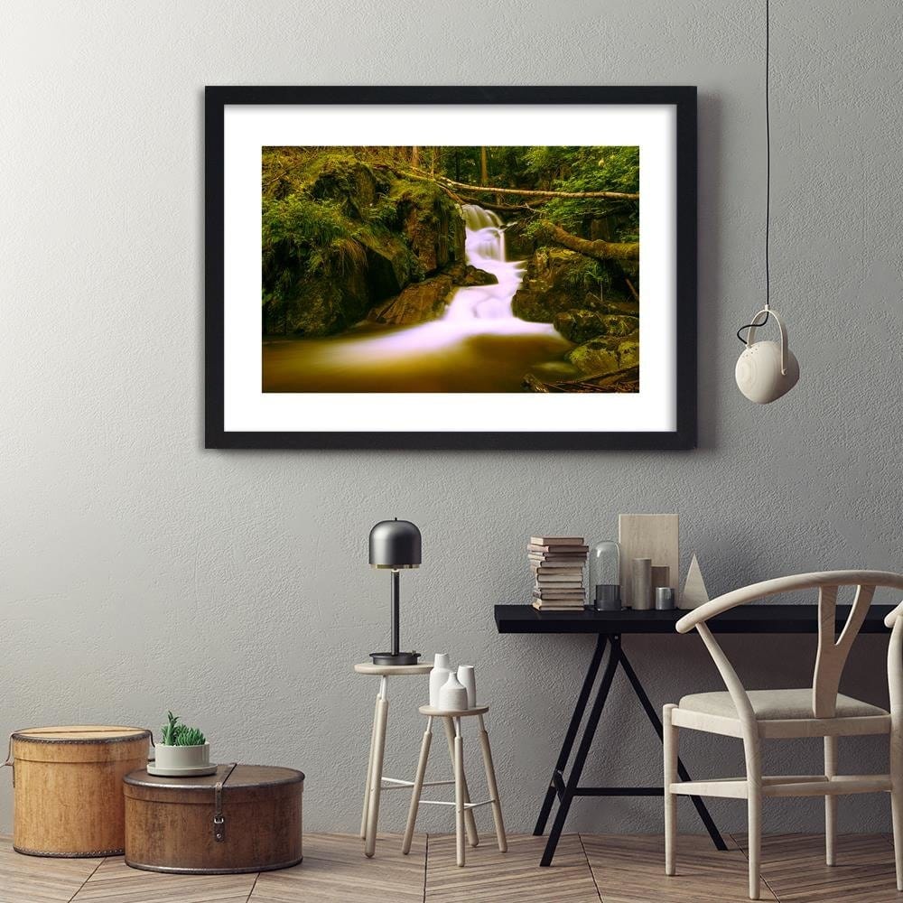 Glezna melnā rāmī - Fairytale Waterfall 4 Home Trends