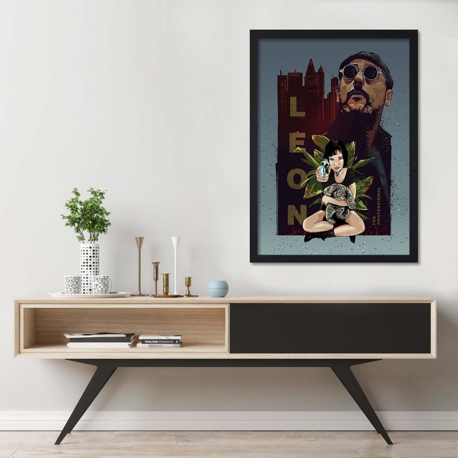 Glezna melnā rāmī - Famous Movie Home Trends