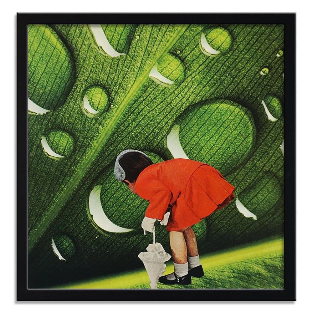 Glezna melnā rāmī - Girl In Red Garsonce Home Trends