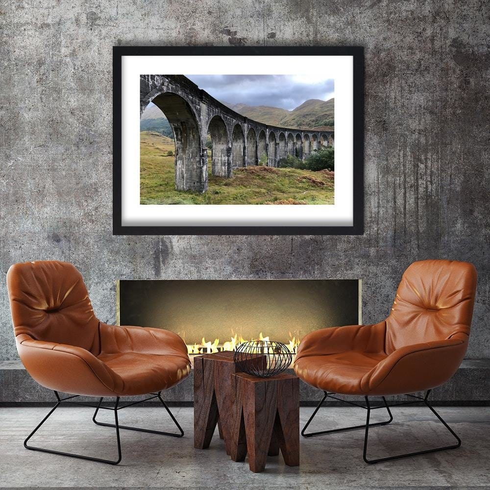 Glezna melnā rāmī - Glenfinnan Viaduct Home Trends