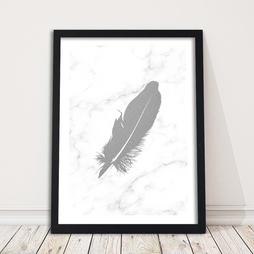 Glezna melnā rāmī - Gray Feather Home Trends