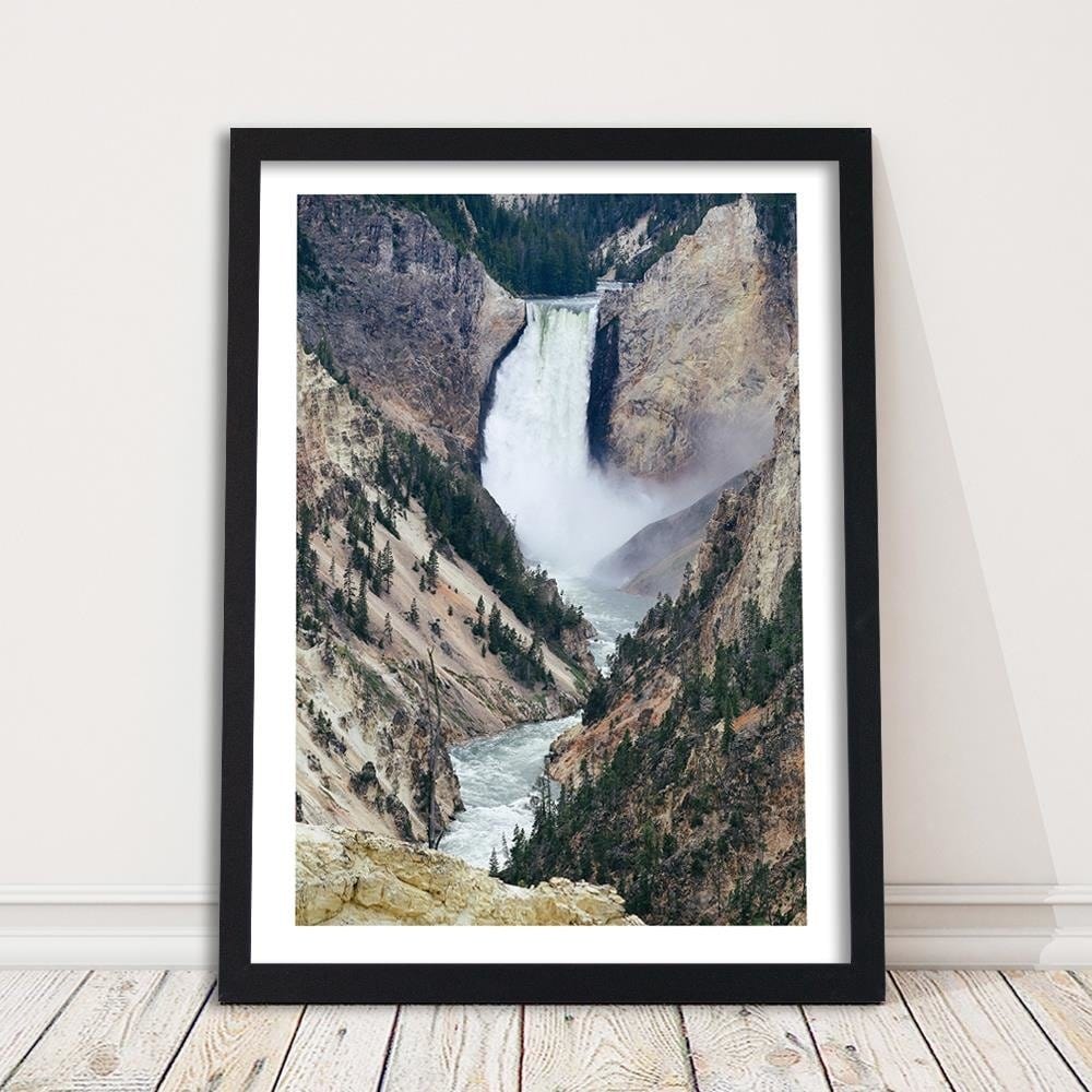 Glezna melnā rāmī - Great Waterfall In The Mountains Home Trends