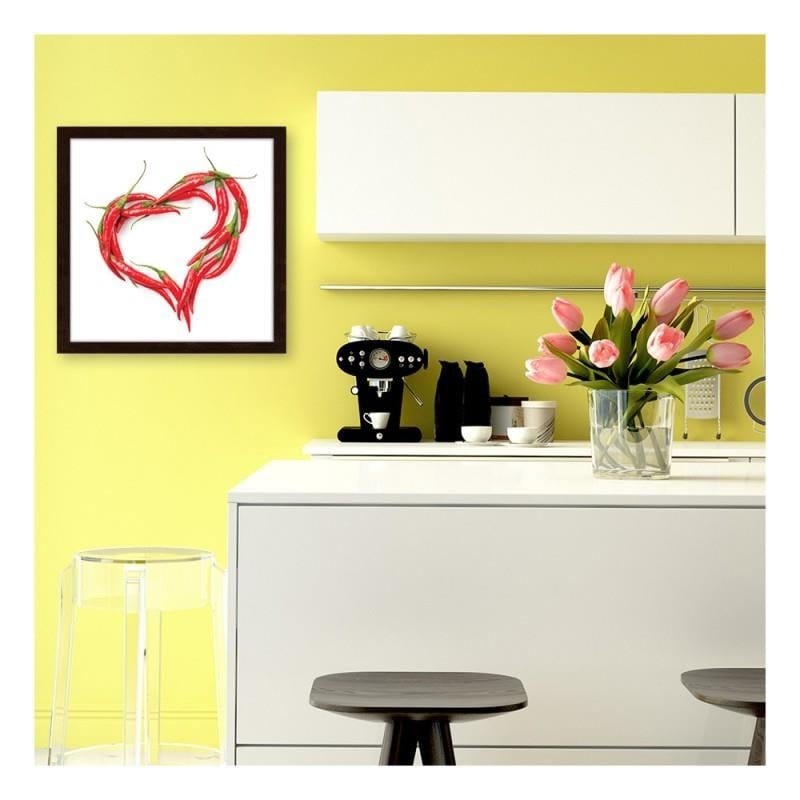 Glezna melnā rāmī - Heart of chili peppers Home Trends