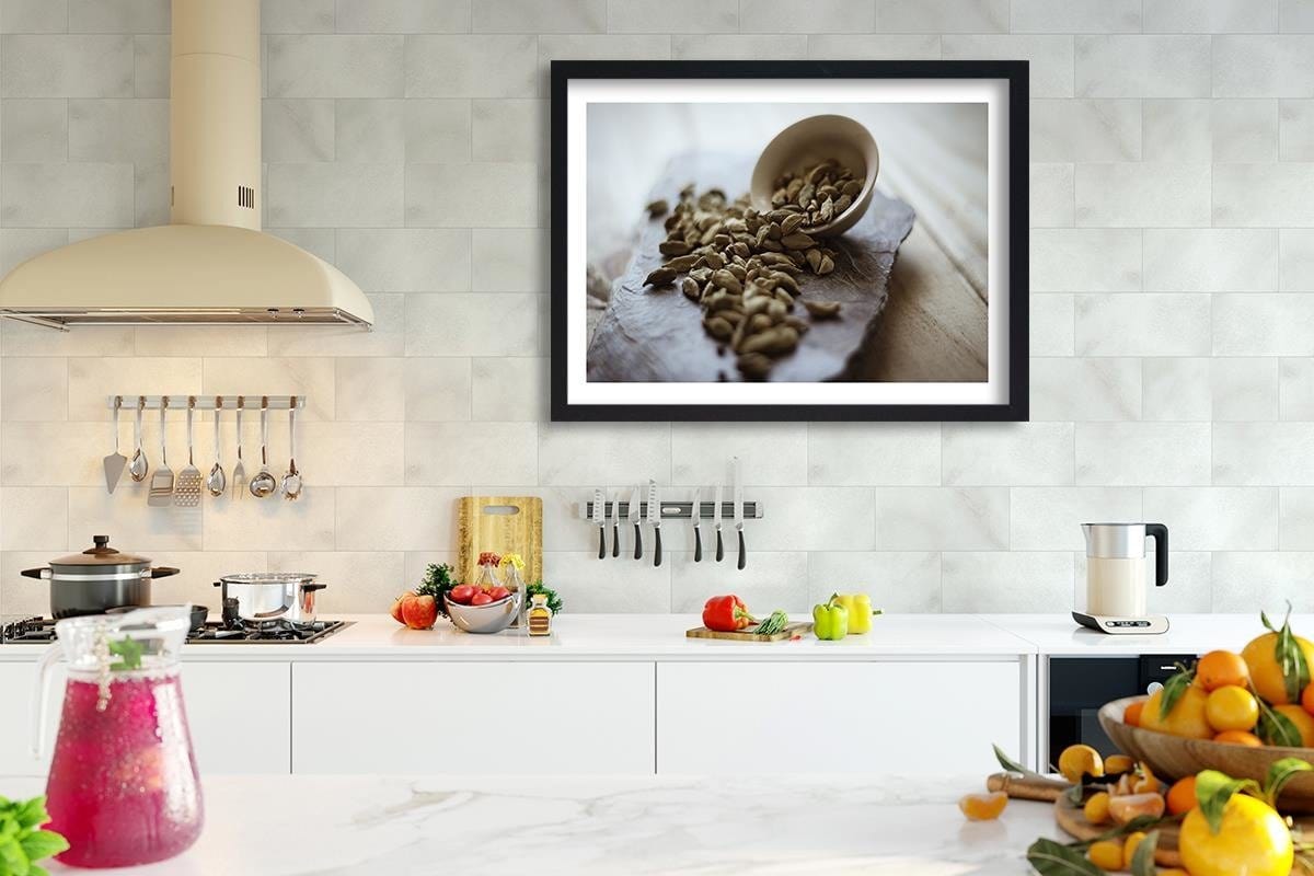 Glezna melnā rāmī - Kitchen Spices Cardamom Home Trends