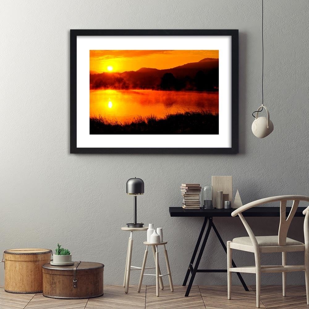 Glezna melnā rāmī - Lake In The Mist 4 Home Trends