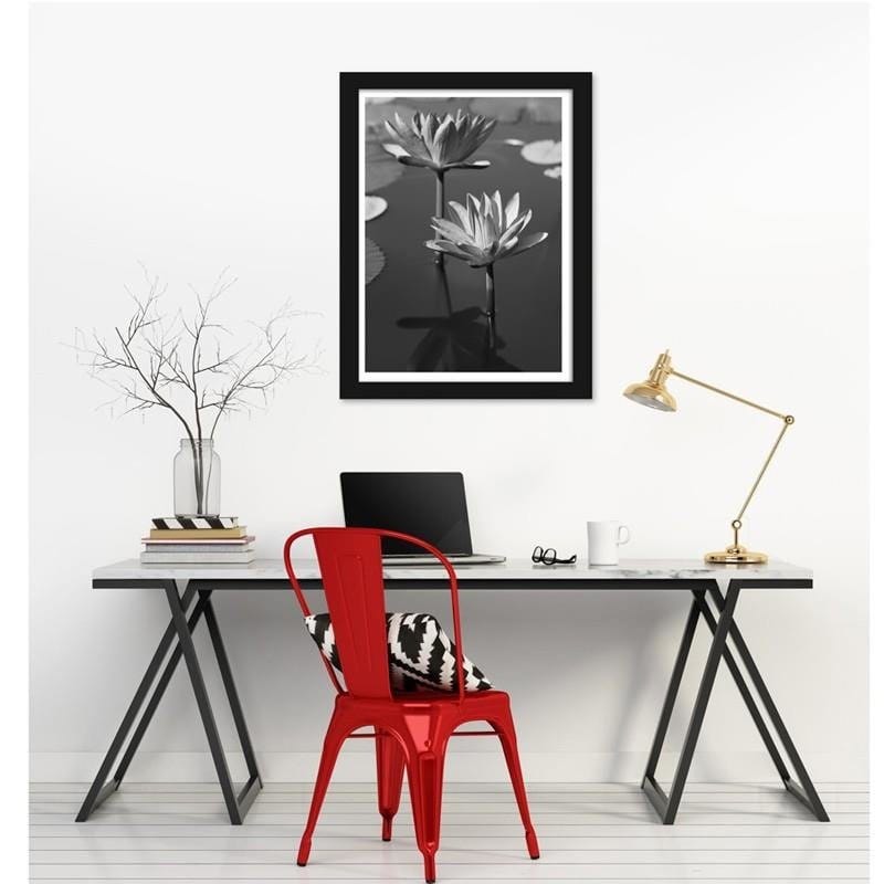 Glezna melnā rāmī - Lilies in the pond Home Trends